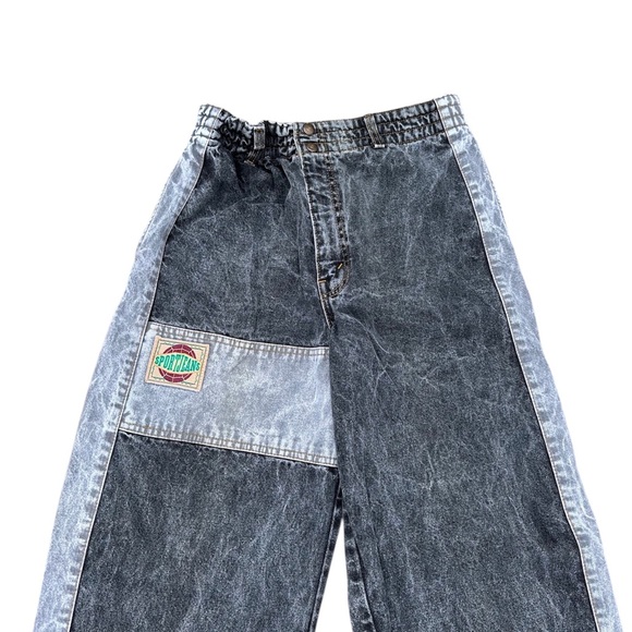 Vintage 90’s Levi’s Baggy Jeans - Picture 3 of 5